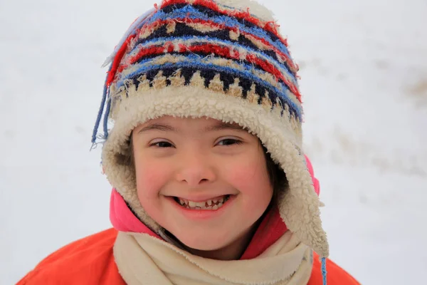 Retrato Menina Bonita Inverno — Fotografia de Stock