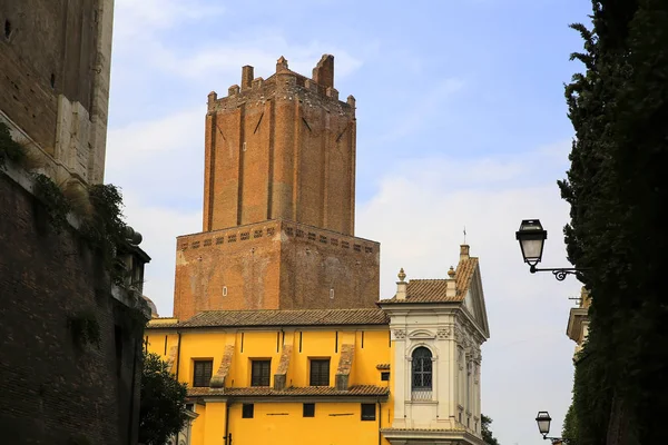Milizie Kulesi Olarak Bilinen Yataklı Kulesi Borghese Nin Pazar Yukarıda — Stok fotoğraf