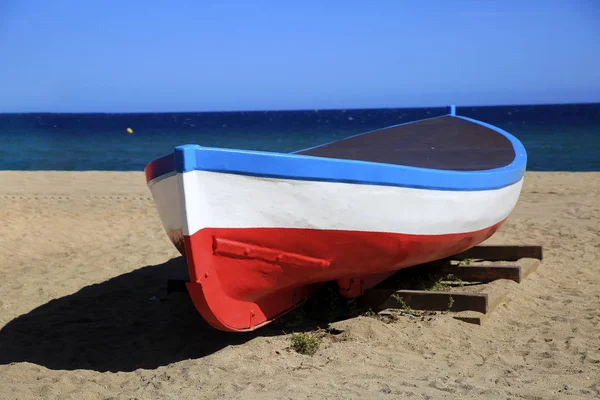 Altes Boot Auf Dem Meer Kostet — Stockfoto