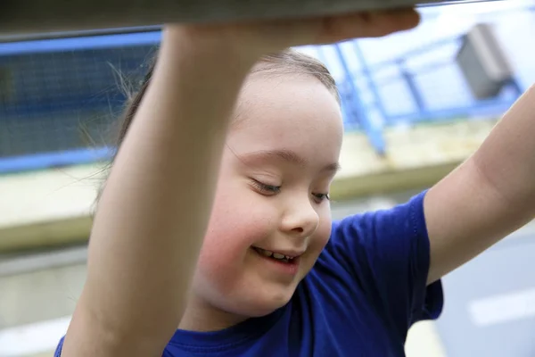 Little Girl Have Fun Stadium — Stock Photo, Image