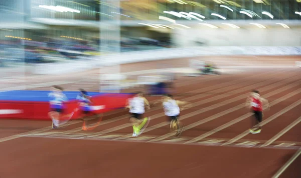 Atletas Correndo Estádio Esportivo Movimento Desfocado — Fotografia de Stock