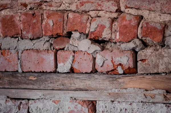 Las viejas vigas de ladrillo y madera —  Fotos de Stock