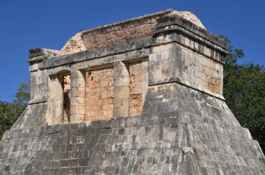 Bina büyük topu mahkeme Chichen Itza Meksika yakınlarında