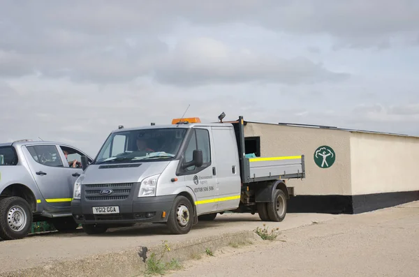 Фургоны Агентства по охране окружающей среды — стоковое фото