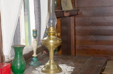 Vintage parafin lamba Çingene Karavan içinde