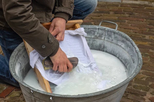 Geleneksel yöntemle yapılmaktadır çamaşır