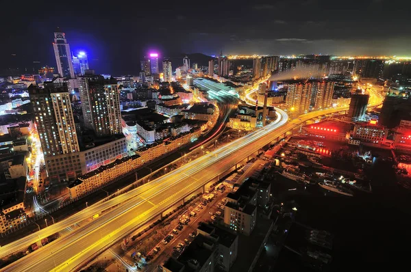 Overpasses urbanos à noite Fotos De Bancos De Imagens Sem Royalties