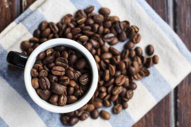 ahşap bardakta fasulye 