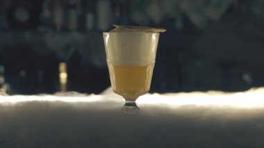 Barda buzlu kokteyl.