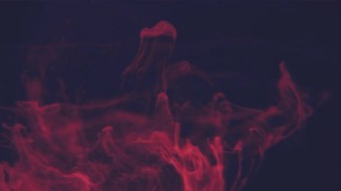 Suda akan soyut kırmızı mürekkep