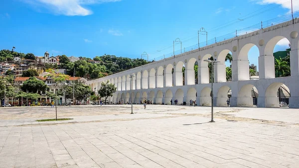 Santa Teresa ayırt edici Arcos da Lapa, Rio de Janeiro gidiş'ın sarı tramvay