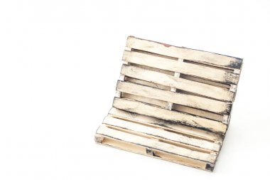 Beyaz arka plan üzerinde 6 inç ahşap palet