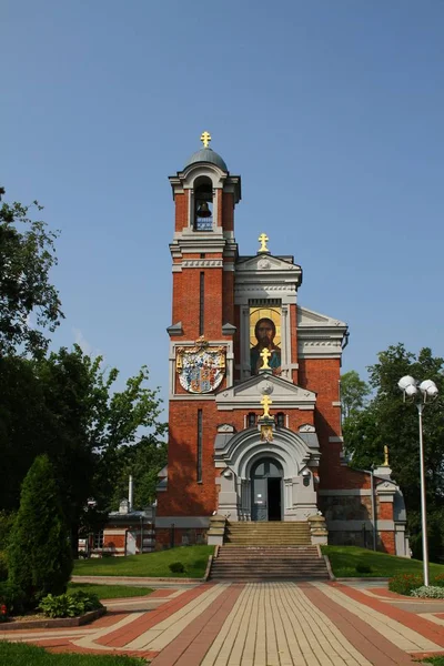 Kapell-begravningen valv av Svyatopolk-Mirsky. Vitryssland, Grodno regionen, Mir — Stockfoto