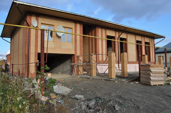 Construction Bâtiment Une Clôture Briques Jaunes Rouges — Photo