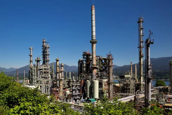 Refinaria de petróleo de Vancouver — Fotografia de Stock