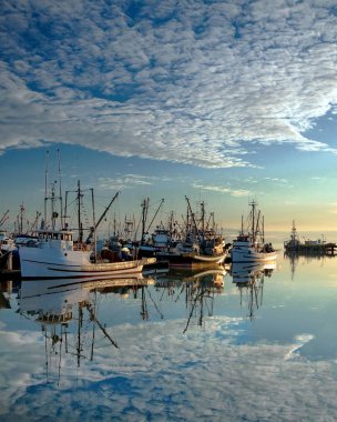 gün batımında marina