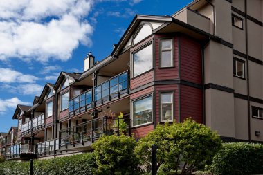 Yeni yerleşim bölgesi Ladner şehirde Metro Vancouver, British Columbia, Kanada bina