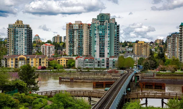 Spoorweg Fraser Rivier Aan Waterkant Het Centrum Van New Westminster Stockafbeelding