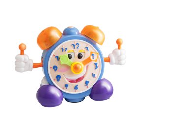 Neşeli renk alarm oyuncak saati beyaz bir arkaplanda izole 