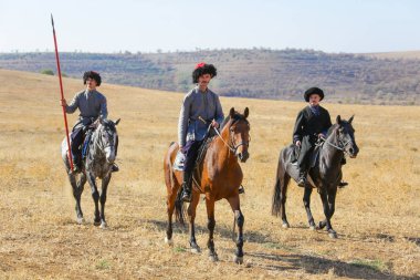savaşın yeniden canlandırılması