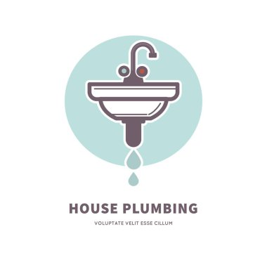 Aşağıda su damlaları ile lavabo