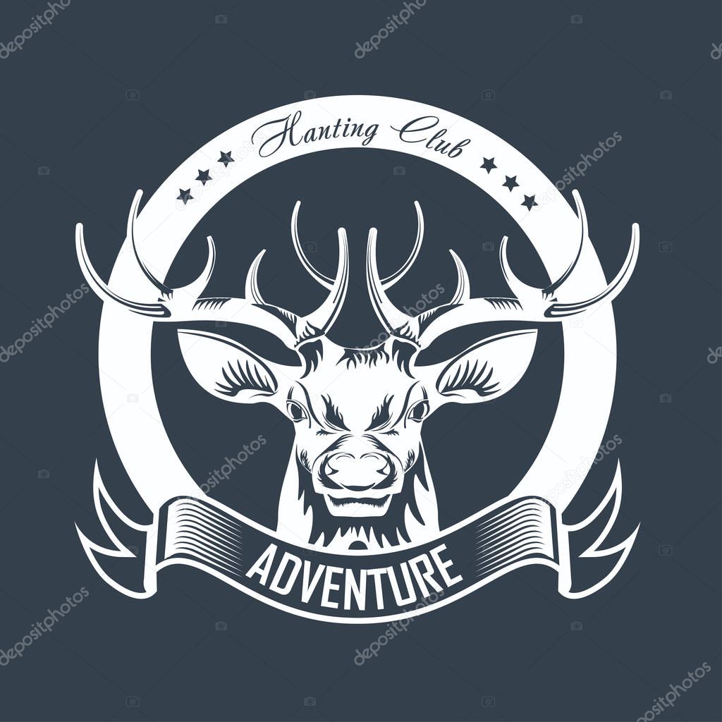 Hunting club or hunt adventure logo template. Vector isolated icon of wild elk antlers and hunter crossed rifle gun for animal hunting open season badge or deer and elk trophy