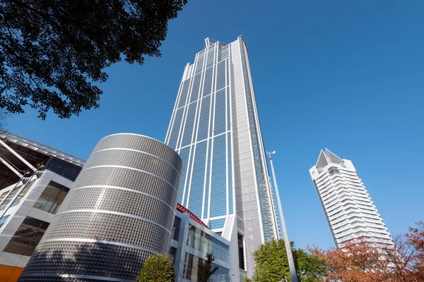 Das Sakishima-Gebäude der osaka-Präfektur oder der Cosmo-Turm. — Stockfoto