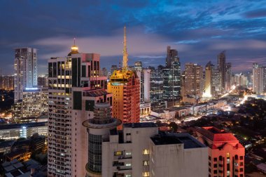 Makati manzarası, Metro Manila, Filipinler.