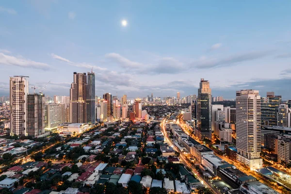 Макаті Skyline, метро Маніла, Філіппіни. — стокове фото