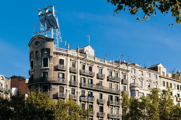 Old Apartment Buildings in Barcelona, Spain. — Stock Photo, Image