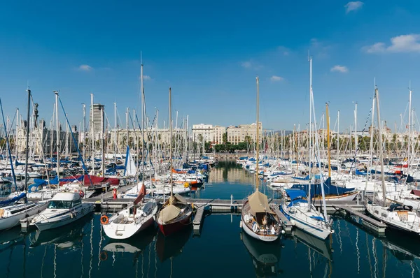 Port Vell en Barcelona, España . — Foto de Stock