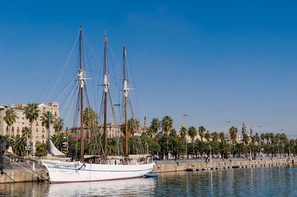 Port vell v Barceloně, Španělsko. — Stock fotografie