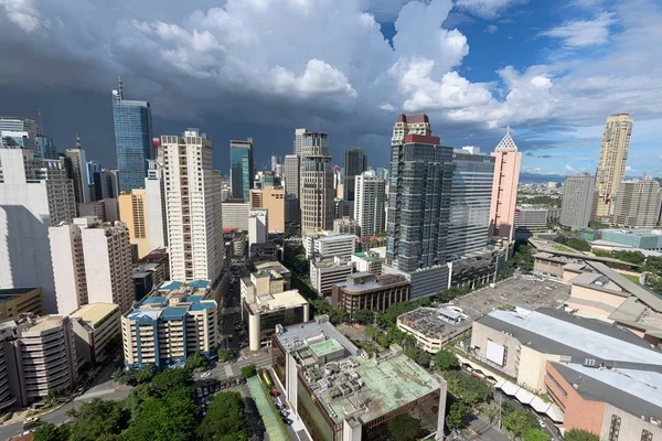 Makati Skyline в Маниле, Филиппины . — стоковое фото