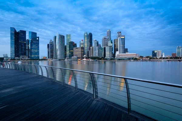 Panoráma Singapuru v Marina bay. — Stock fotografie
