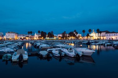 Faro - Portekiz, 1 Nisan, Old Town ve Faro Marina city, Portekiz gece 2018:View
