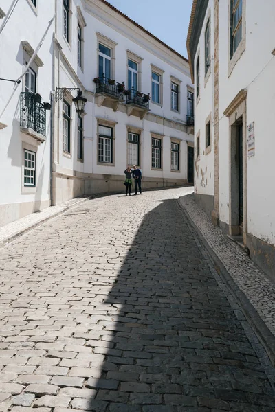 Faro Portugalia Kwietnia 2018 Turystów Biorąc Obraz Pobliżu Vila Arch — Zdjęcie stockowe