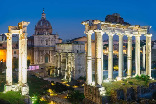 Ρώμη Ιταλία Ιανουαρίου 2020 Νυχτερινή Θέα Του Ρωμαϊκού Φόρουμ Ρώμη — Φωτογραφία Αρχείου