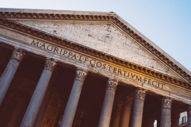 Roma, İtalya - 31 Aralık 2019: Pantheon, Roma, Lazio, İtalya ve Avrupa 'da eski bir Roma tapınağıdır.. 