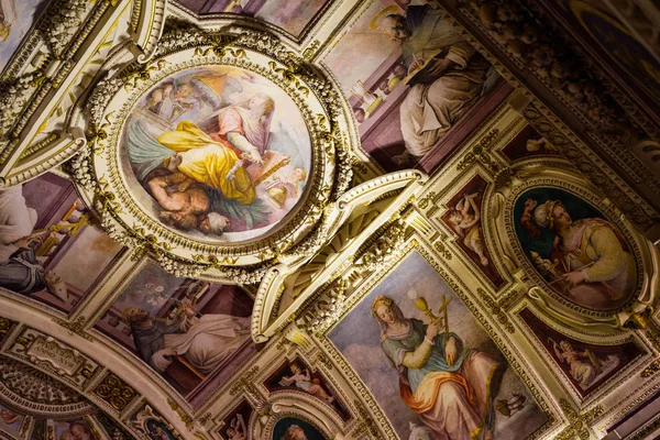 Rzym Włochy Stycznia 2020 Piękna Sztuka Sufitowa Muzeum Watykańskim Rzymie — Zdjęcie stockowe