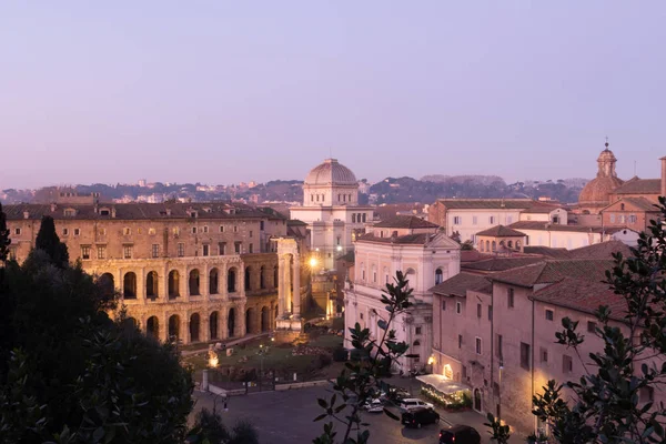意大利罗马 2020年1月2日 马塞洛剧院 Teatro Marcello 阿波罗大殿 Temple Apollo Sosianus 坎皮泰利的圣玛利亚教堂 — 图库照片