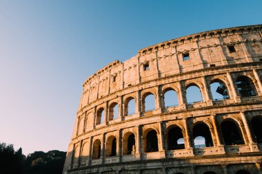 Roma, İtalya - 2 Ocak 2020: Kolezyum, Roma, İtalya