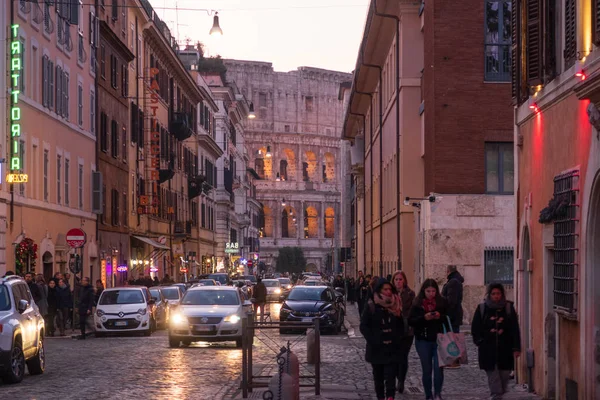 Rome Italië Jan 2020 Zicht Het Colloseum Vanuit Een Charmante — Stockfoto