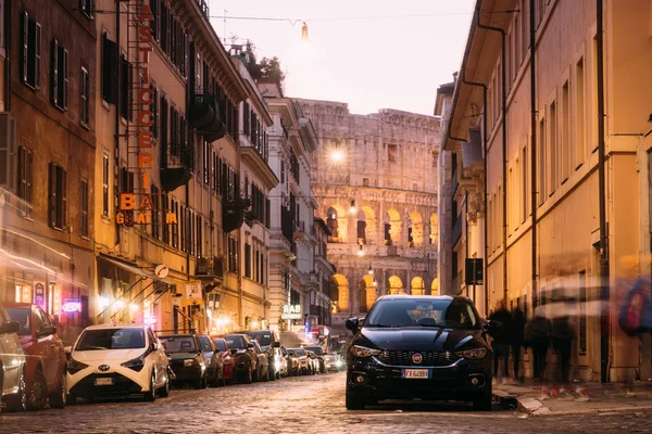 Rome Italië Jan 2020 Zicht Het Colloseum Vanuit Een Charmante — Stockfoto