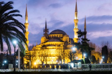 İstanbul, Türkiye - 9 Ocak 2020: Sultanahmet İlçesi ve İstanbul 'daki Mavi Cami