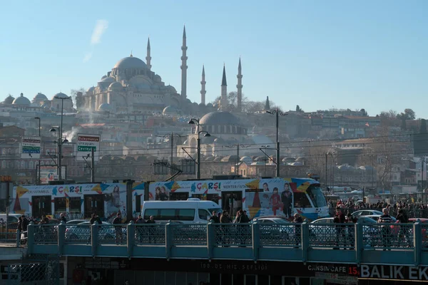 Istanbul Turkije Januari 2020 Suleymaniye Moskee Galata Bridge Istanbul Turkije — Stockfoto