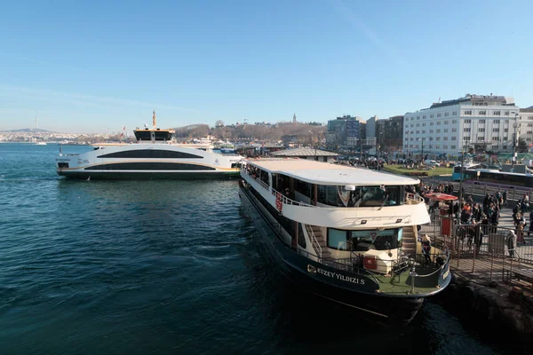 Istanbul Turkey Jan 2020 Ferry Boat Bosphorus Istanbul Turkey — стоковое фото