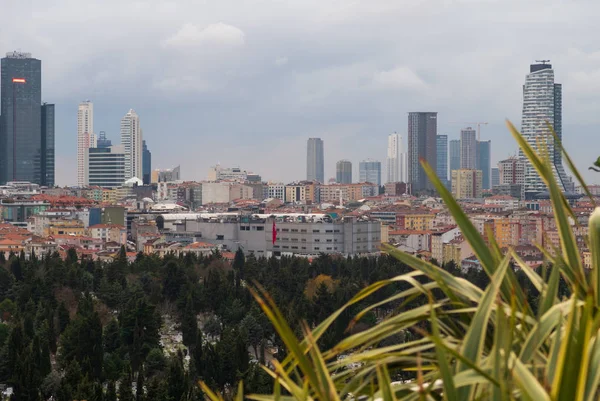 Istambul Turquia Janeiro 2020 Arranha Céus Istanbu Sisli District Skyline — Fotografia de Stock