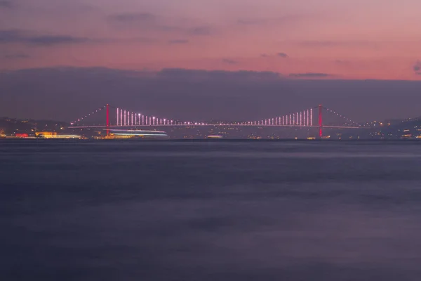 Istanbul Türkei Januar 2020 Fernblick Auf Die Bosporusbrücke Bei Nacht — Stockfoto