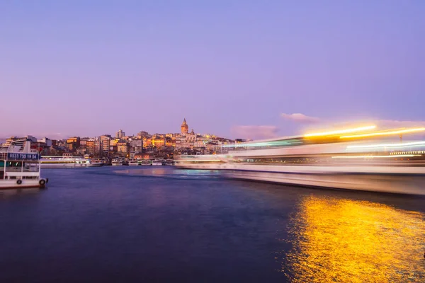 Istambul Turquia Janeiro 2020 Galata Tower Ferry Boat Golden Horn — Fotografia de Stock
