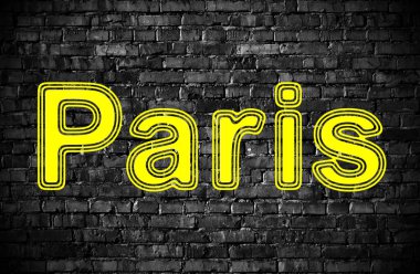 Paris siyah tuğla duvarda. Görüntü.